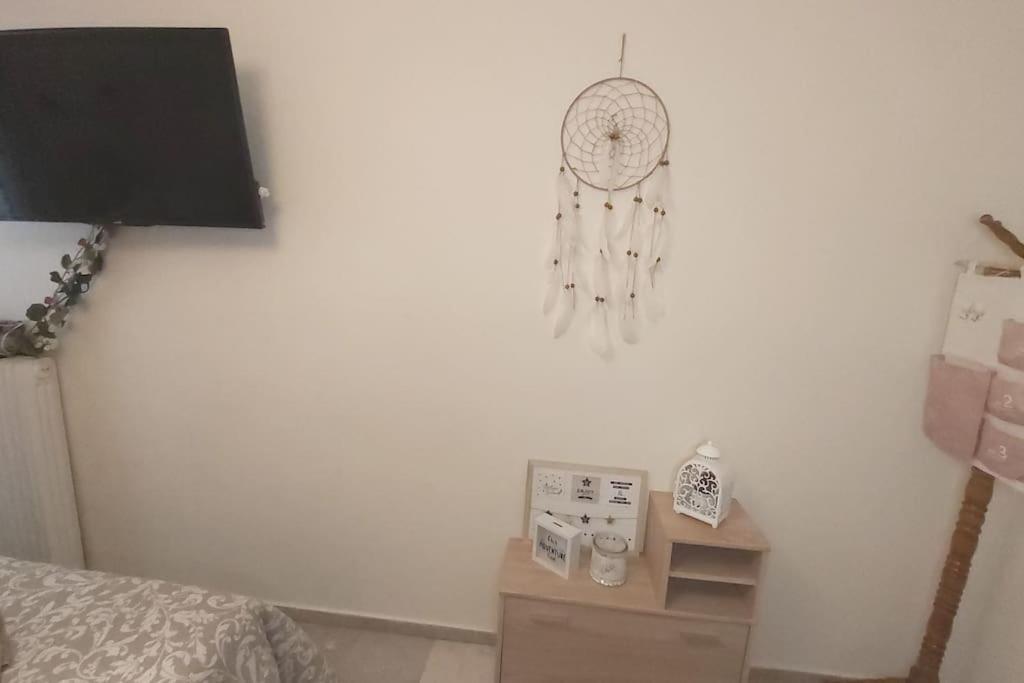 Theano'S Cozy & Quiet Lux Central Flat - Wifi & Full Amenities Patras Buitenkant foto