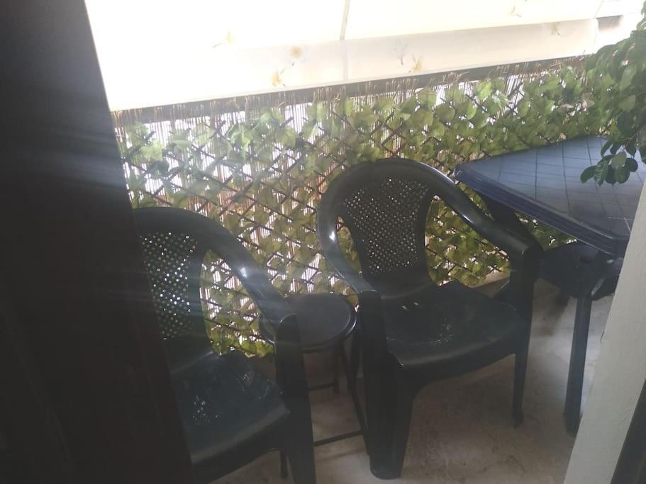 Theano'S Cozy & Quiet Lux Central Flat - Wifi & Full Amenities Patras Buitenkant foto