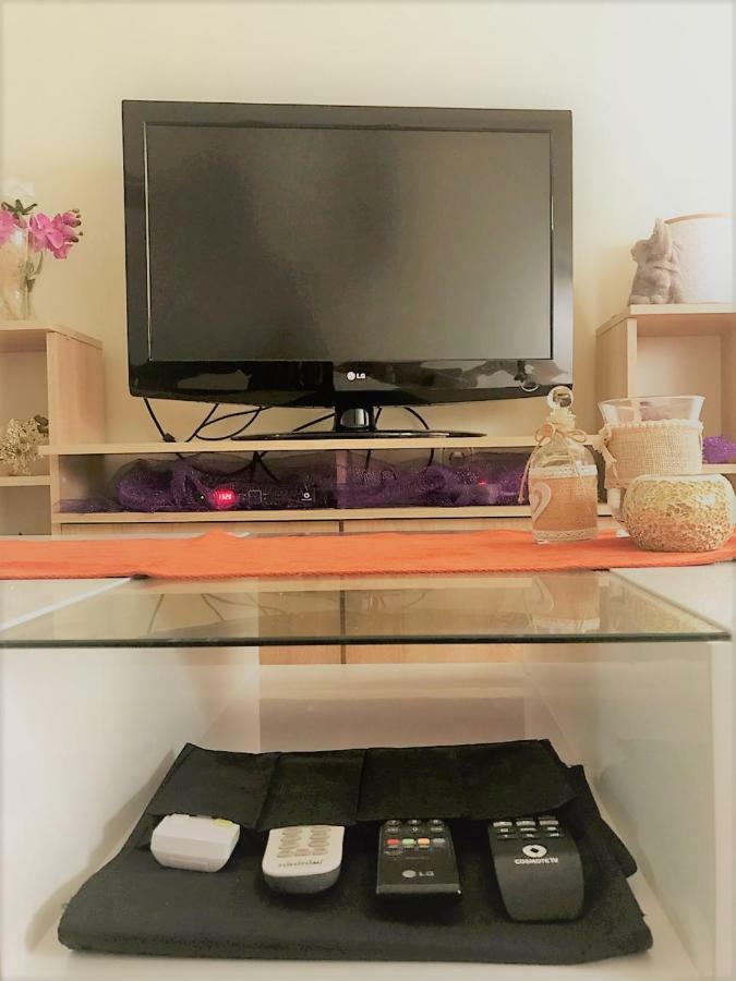 Theano'S Cozy & Quiet Lux Central Flat - Wifi & Full Amenities Patras Buitenkant foto
